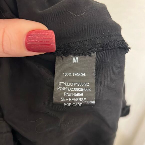 ✨DRESS FORUM Washed Jogger Cargo Sz Medium Pants✨ - Picture 9 of 10